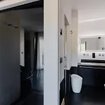 Black And White Dom wakacyjny *