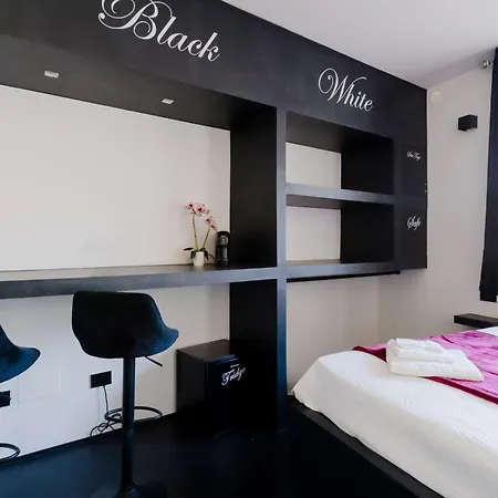 Black And White * Otranto