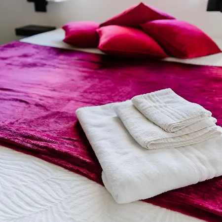 Black And White Otranto